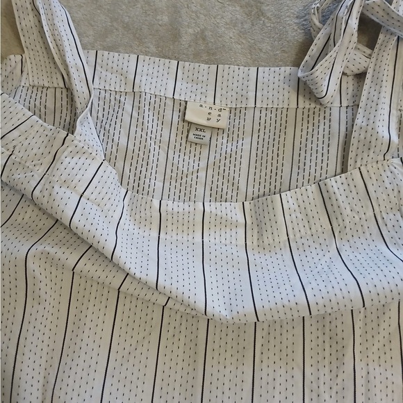 A New Day White Boxy Tie Front Blouse - Picture 4 of 10